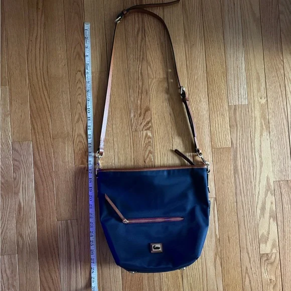 Dooney & Bourke Navy Blue with Tan Nylon Crossbody Hobo Bag.   NWOT - Picture 8 of 8